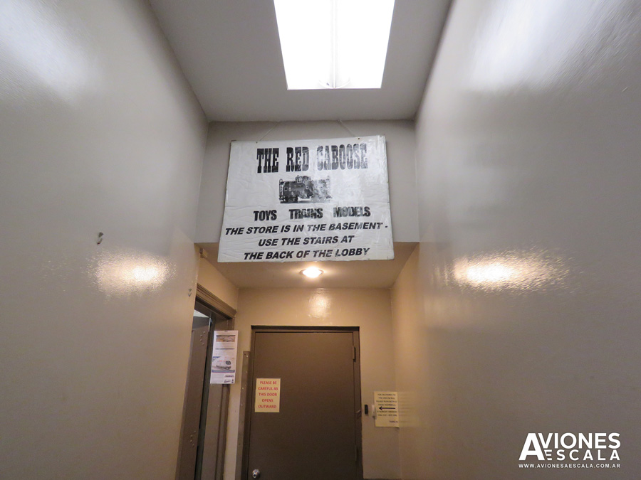 01_RedCaboose_NewYork_entrada