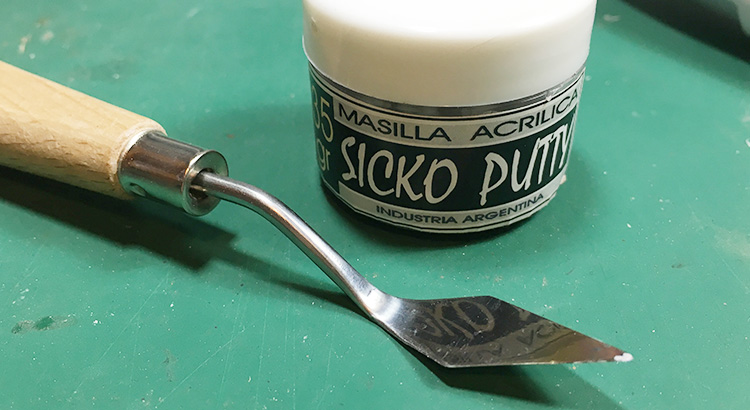 Probamos la masilla acrílica de Sicko