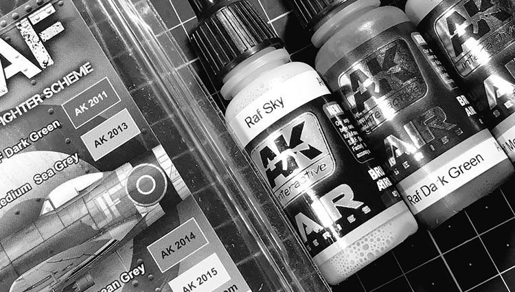 Review Pinturas Ak-Interactive