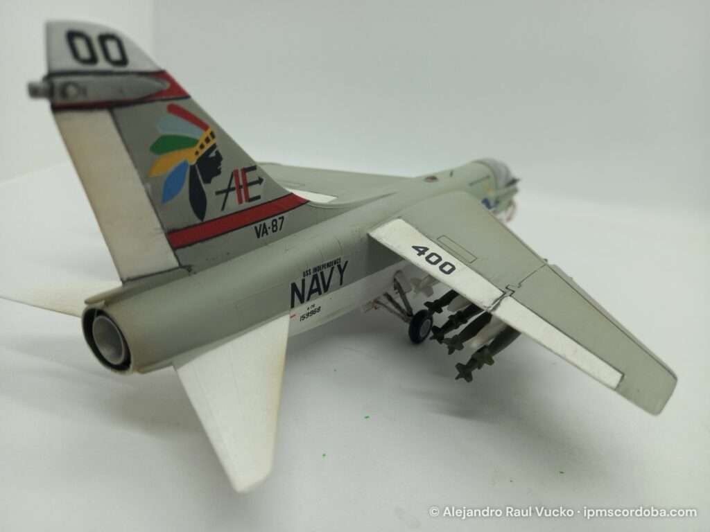 A7-E/H Corsair II – foto 1