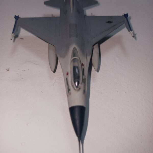 F-16A Fighting Falcon – foto 4