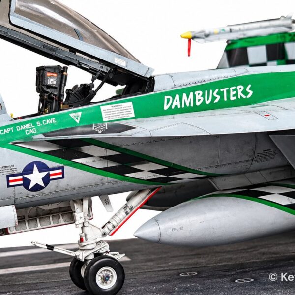 F/A-18E Super Hornet (VFA-195) – foto 2