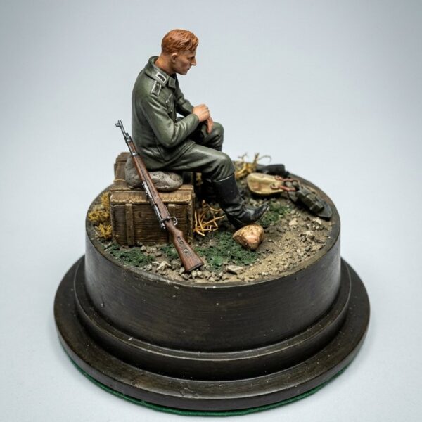 German soldier resting – foto 2