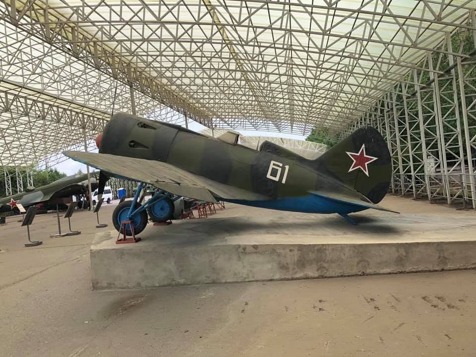 Un Polikarpov I-16 real.