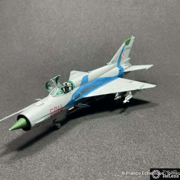 MIG 21 FISHBED “PEZ ESPADA” – foto 9