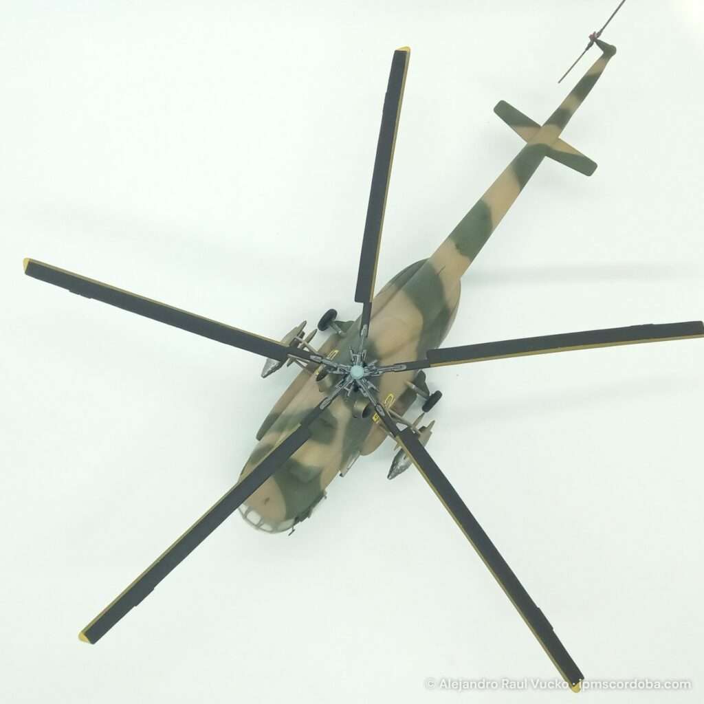 Mil Mi-8 – foto 1