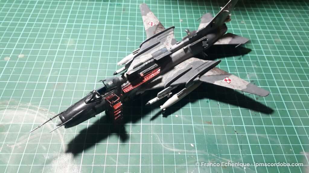 SU 22 FITTER – foto 1