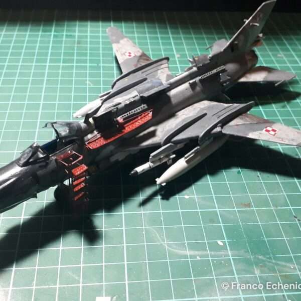 SU 22 FITTER – foto 2