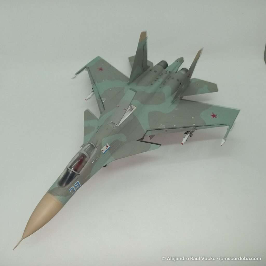 Sukhoi Su-27D – foto 1